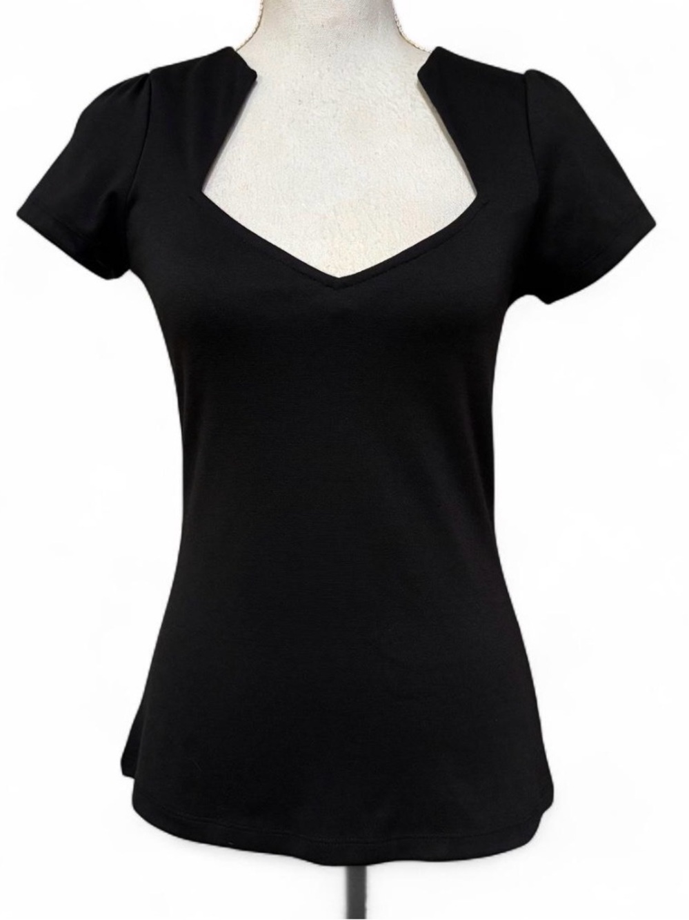 Rock Steady Black v-neck short sleeve rockabilly top size M